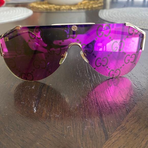 GUCCI GG0584S 005 Mirror Lens with GG GUCCI Multilayered pink mirror lens with GG motif GG0584s 005 main image 4